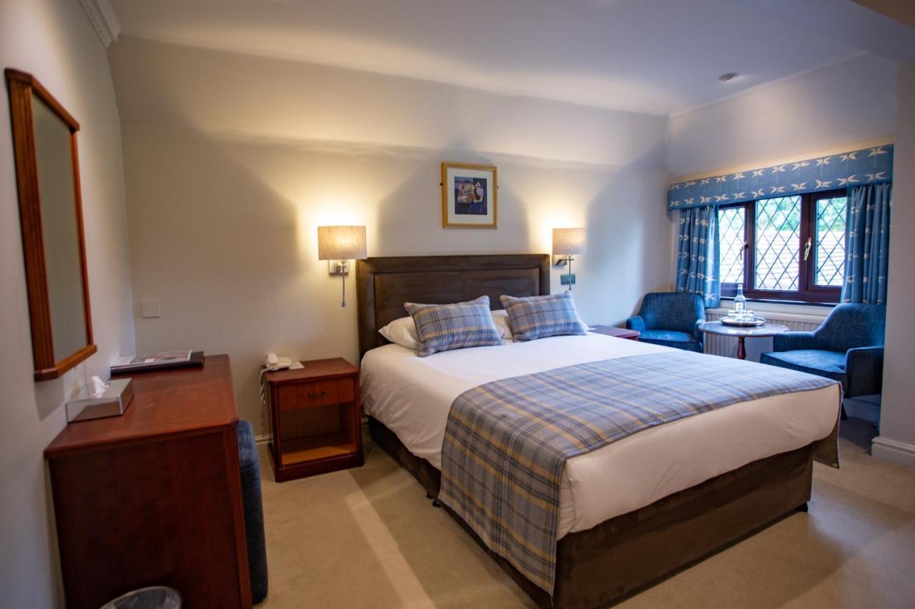 Stirrups Hotel Bracknell Buitenkant foto