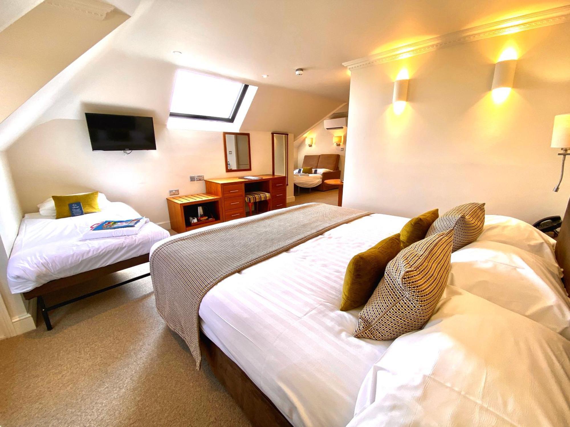 Stirrups Hotel Bracknell Buitenkant foto