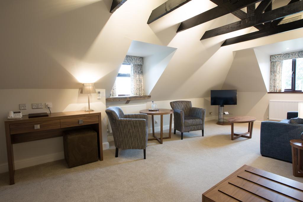 Stirrups Hotel Bracknell Buitenkant foto
