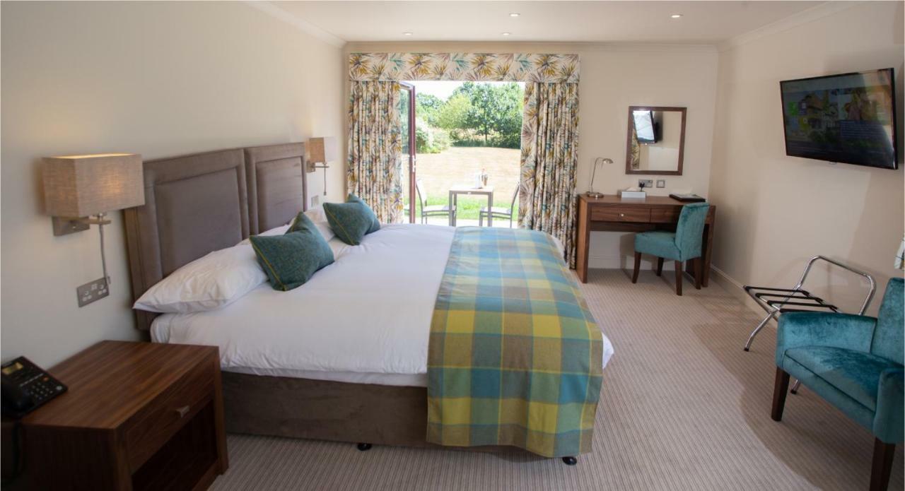 Stirrups Hotel Bracknell Buitenkant foto