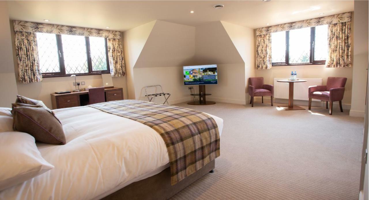 Stirrups Hotel Bracknell Buitenkant foto